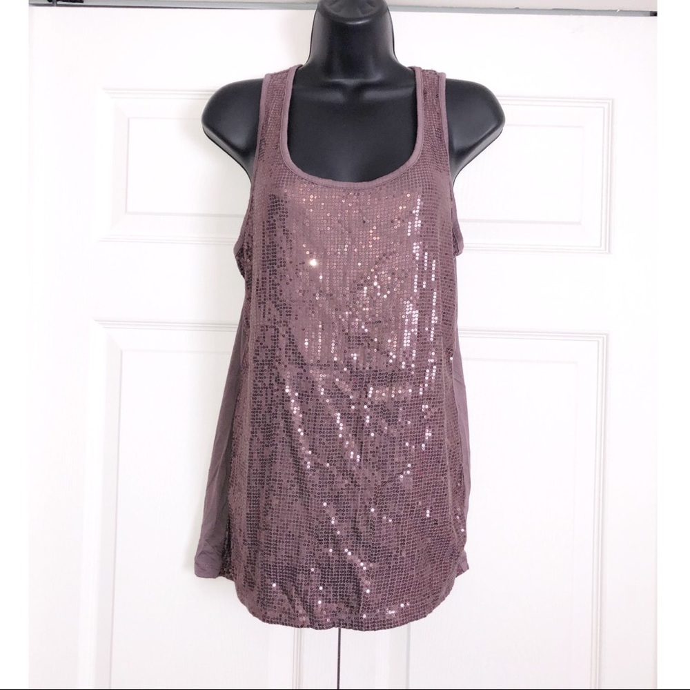 Sequin tank